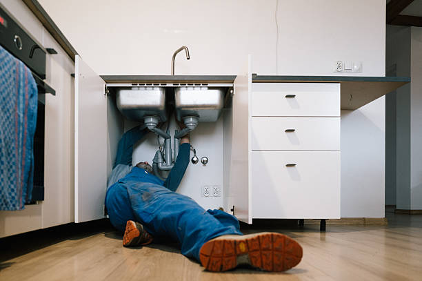 Professional Emergency Plumber technician working in Gloucester Point, VA